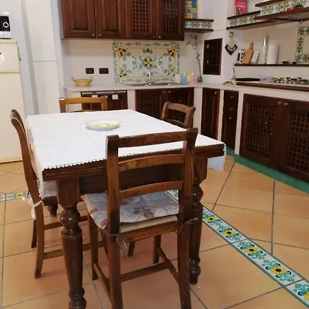 Отель Casa A Materdei